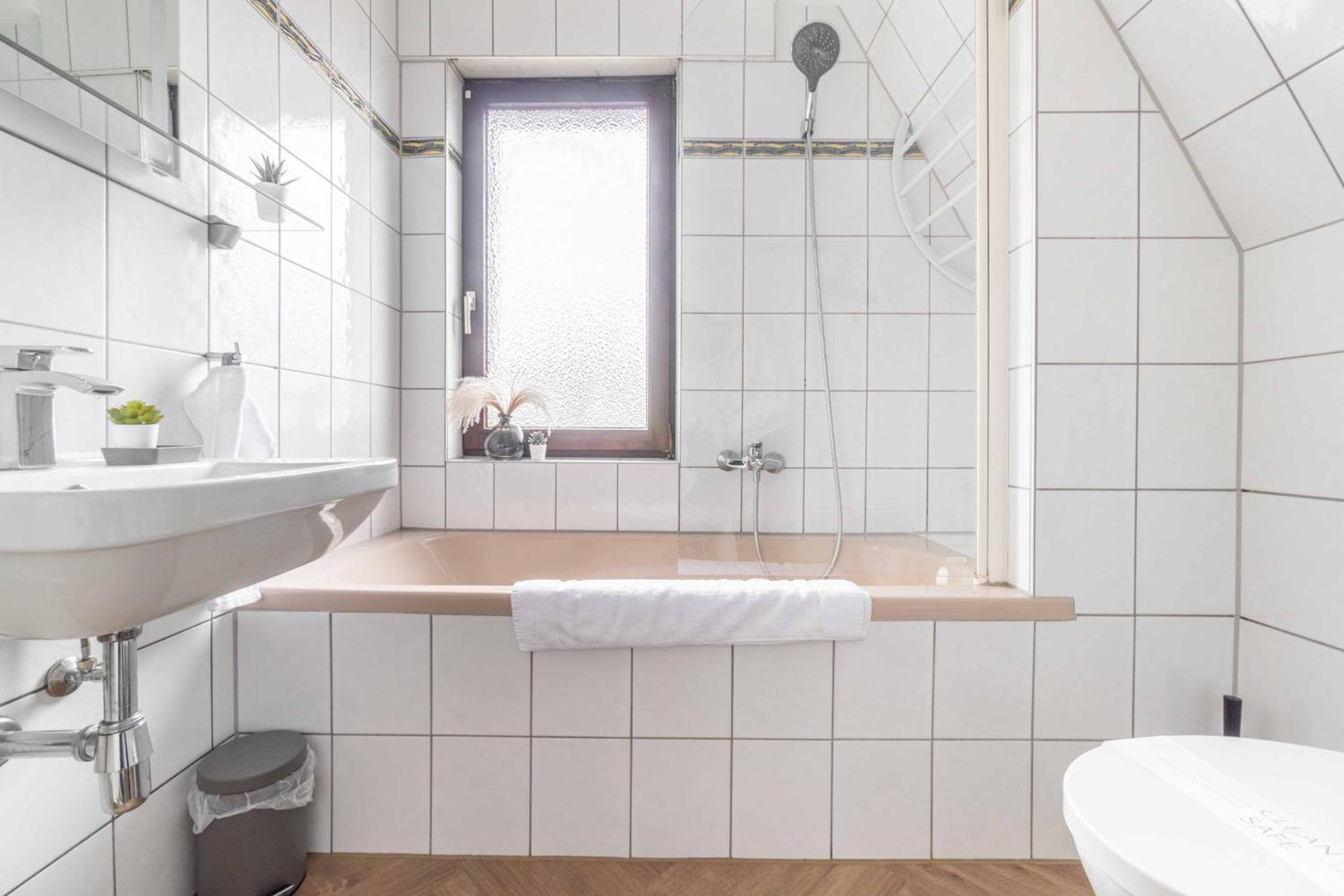 Nice & Calm - Wohlfuehl-Wohnung In Stadtnaehe Fuer Familien Oder Freunde Wesel  Kültér fotó